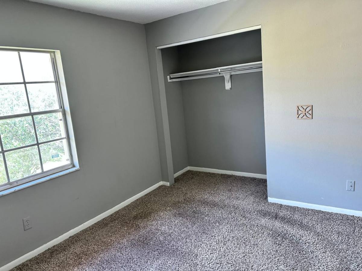 Condo for rent at 1625 W Oak Ridge Rd, Orlando, FL 32809