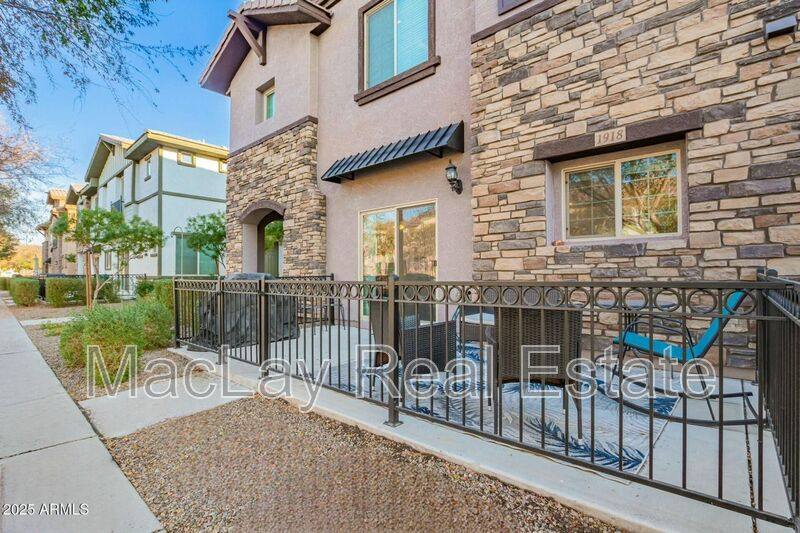 Townhouse for rent at 1918 E Bridgeport Parkway #102, Gilbert, AZ 85295