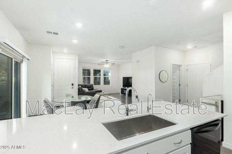 Townhouse for rent at 1918 E Bridgeport Parkway #102, Gilbert, AZ 85295