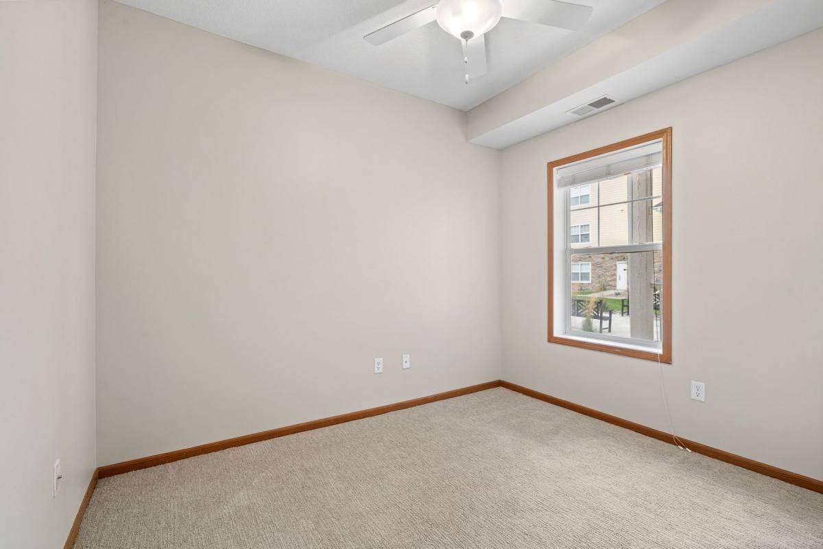 Apartment for rent at 10751 Retreat Lane, Saint Paul, MN 55129