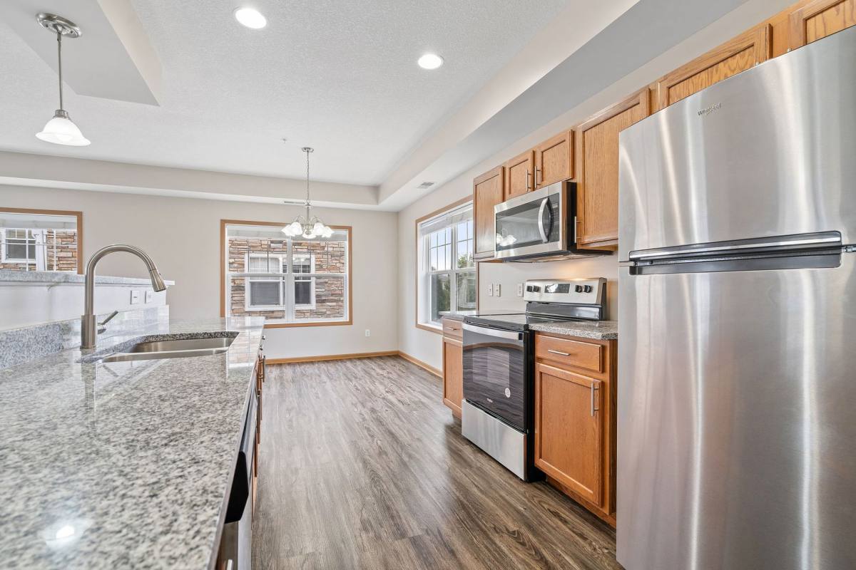 Apartment for rent at 10751 Retreat Lane, Saint Paul, MN 55129