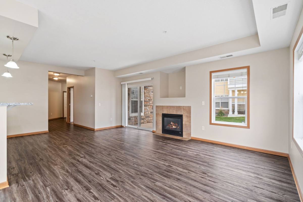 Apartment for rent at 10751 Retreat Lane, Saint Paul, MN 55129