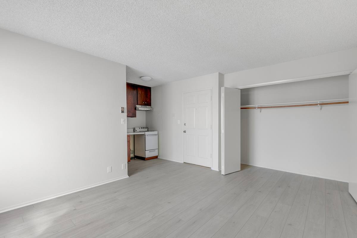 Apartment for rent at 1811 Parnell Ave #10, Los Angeles, CA 90025