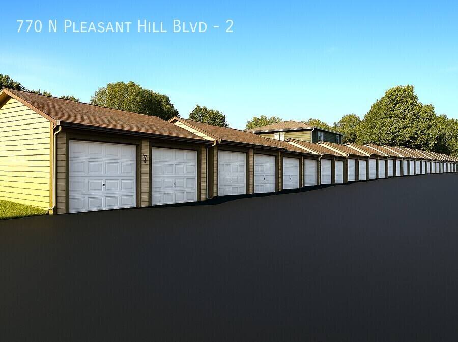 Apartment for rent at 770 N Pleasant Hill Blvd #2, Pleasant Hill, IA 50327