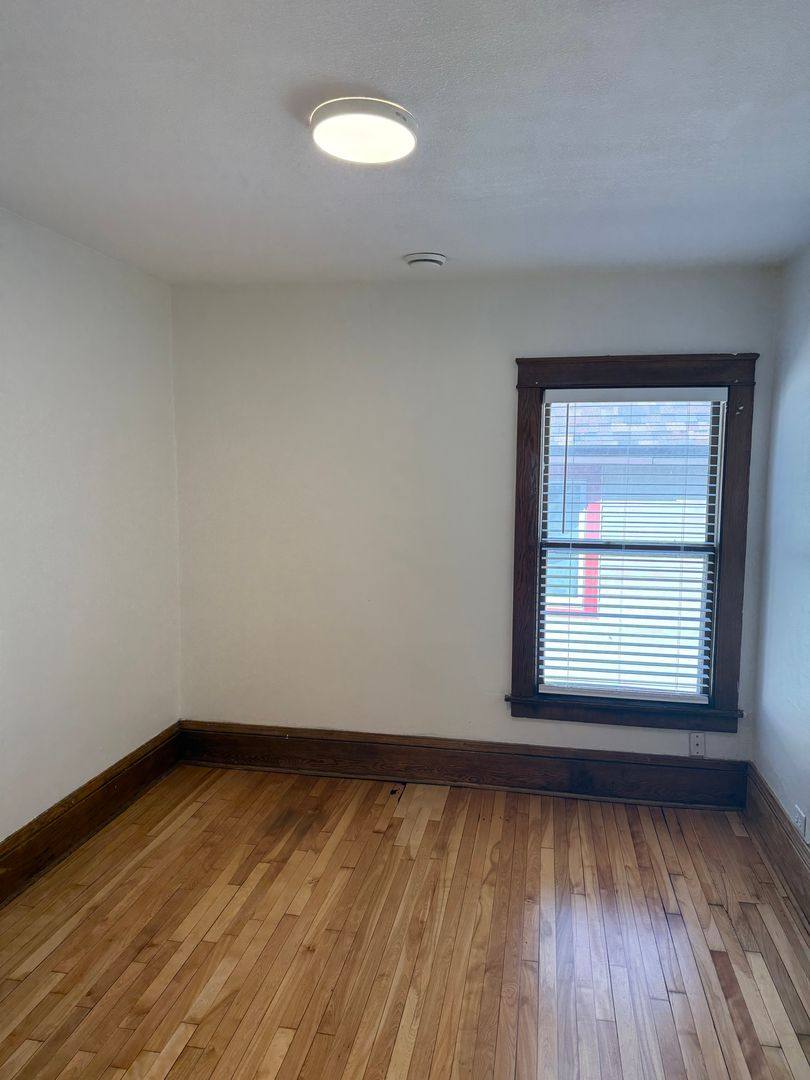 Apartment for rent at 3145 Pleasant Ave S, Minneapolis, MN 55408