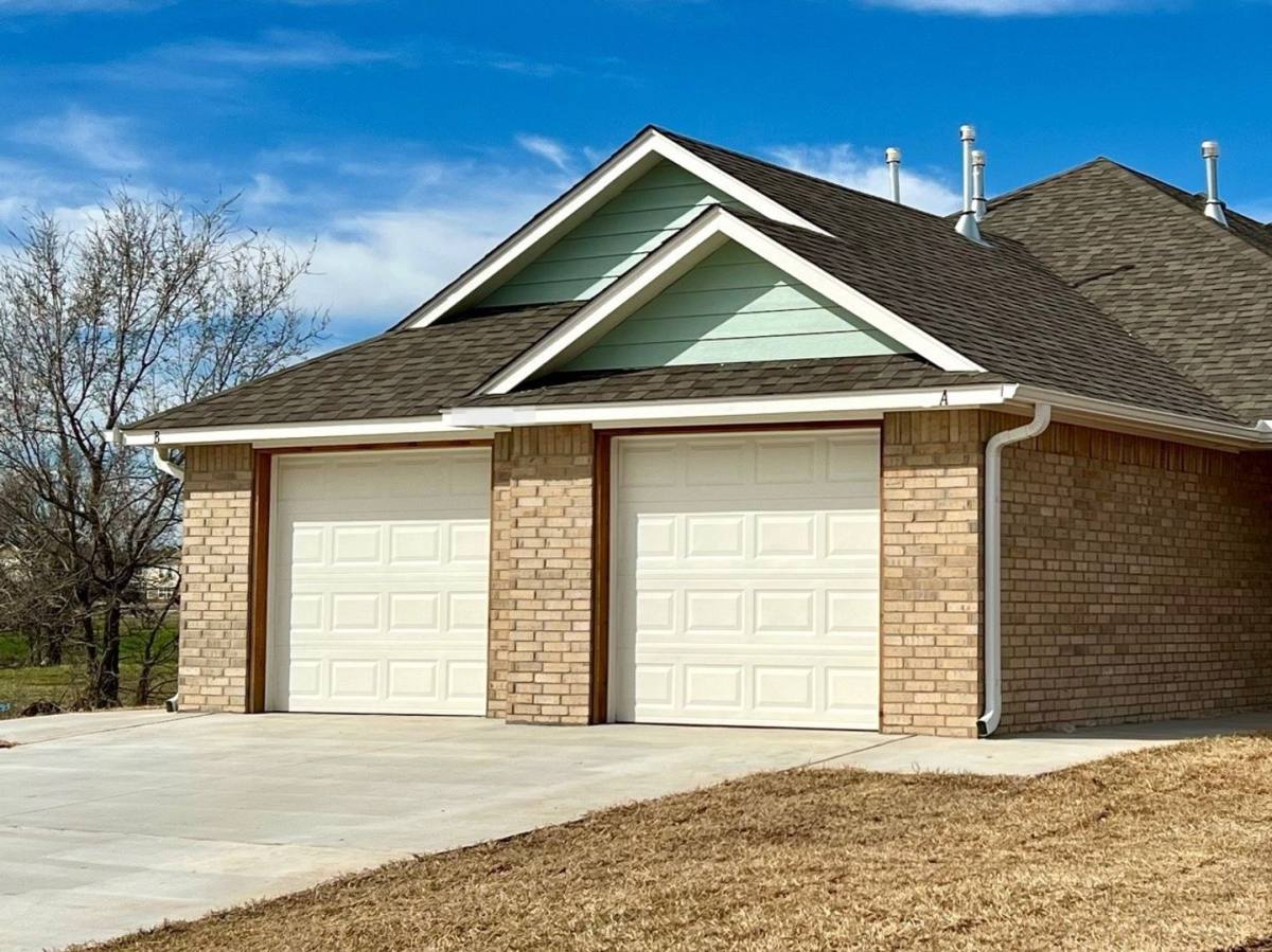 Apartment for rent at 1402 SW New York, Lawton, OK 73501