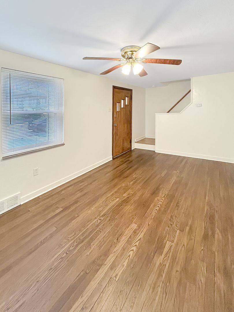 Apartment for rent at 1026 & 1028 Fleming St, Coraopolis, PA 15108