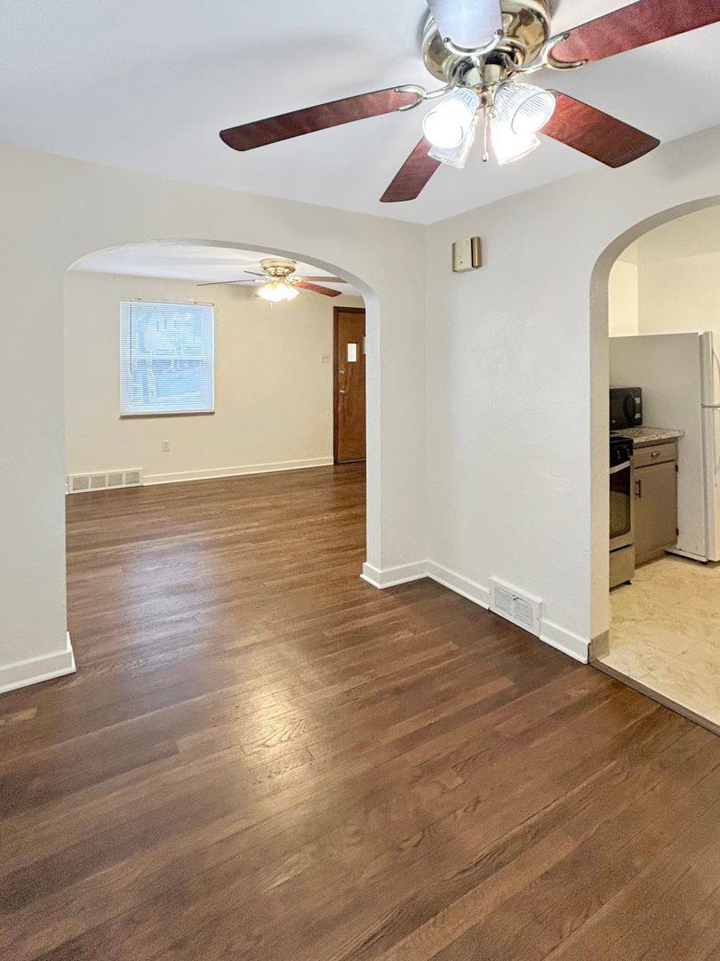 Apartment for rent at 1026 & 1028 Fleming St, Coraopolis, PA 15108