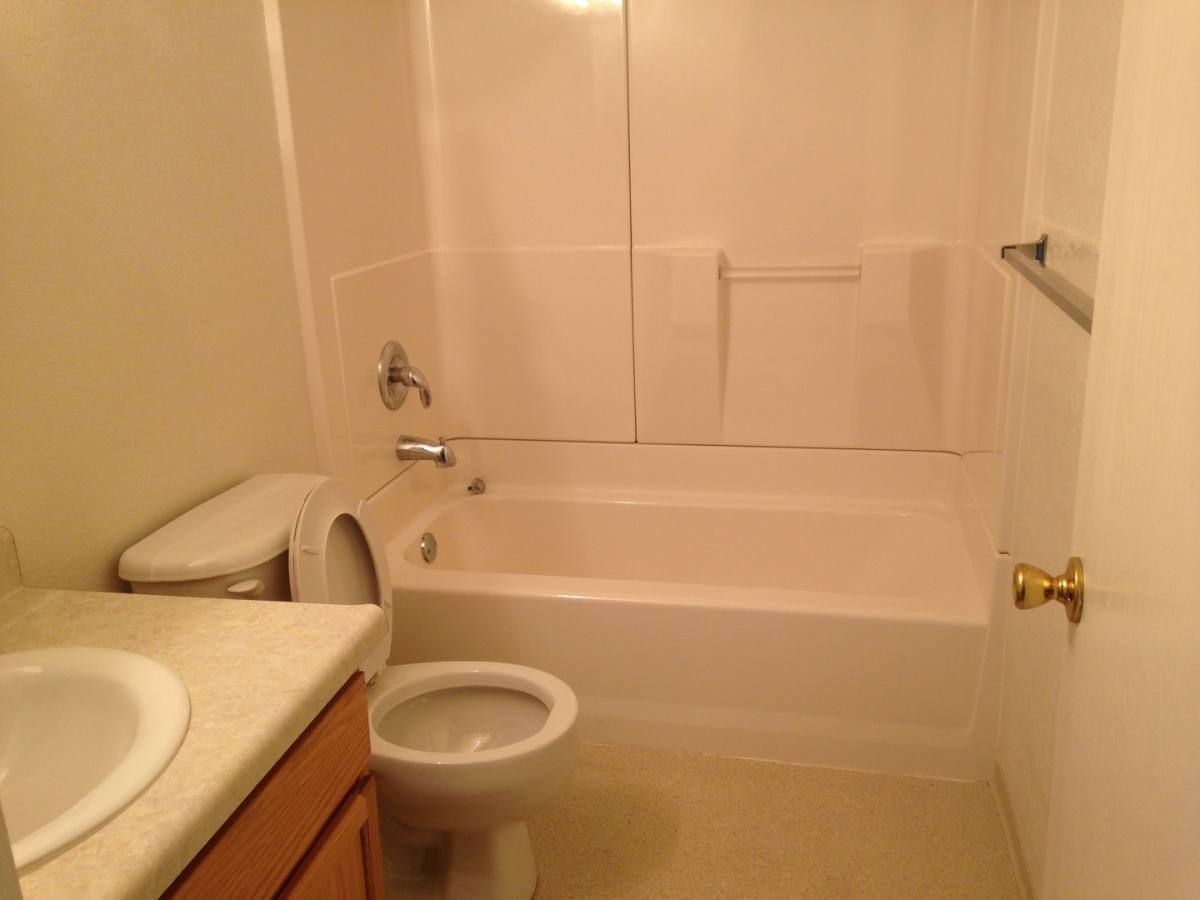 Apartment for rent at 1930 Maple St, North Bend, OR 97459