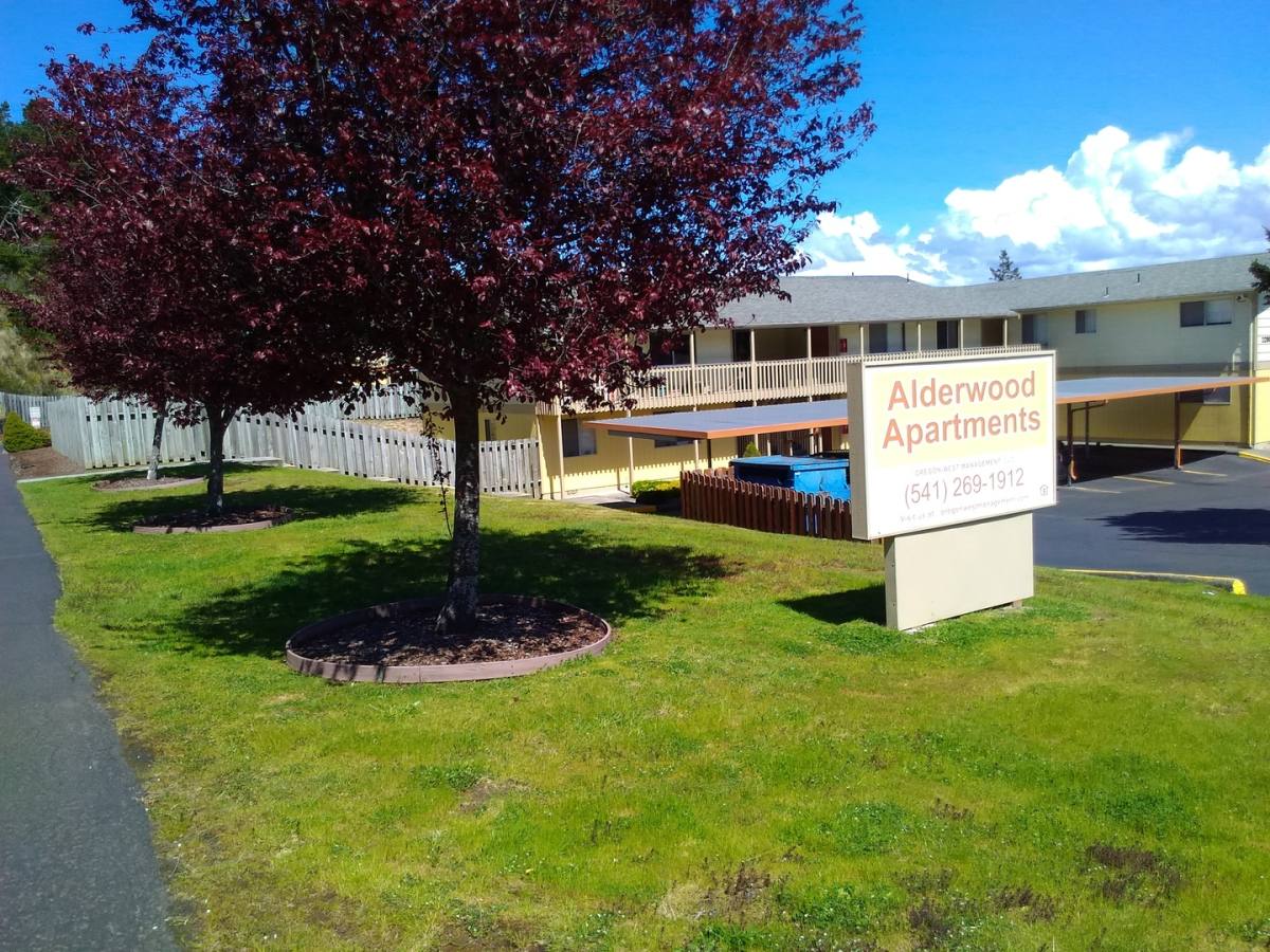 Apartment for rent at 1930 Maple St, North Bend, OR 97459