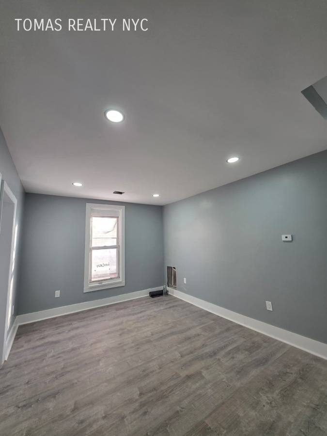 Apartment for rent at 243 Woodworth Ave #3L, Yonkers, NY 10701
