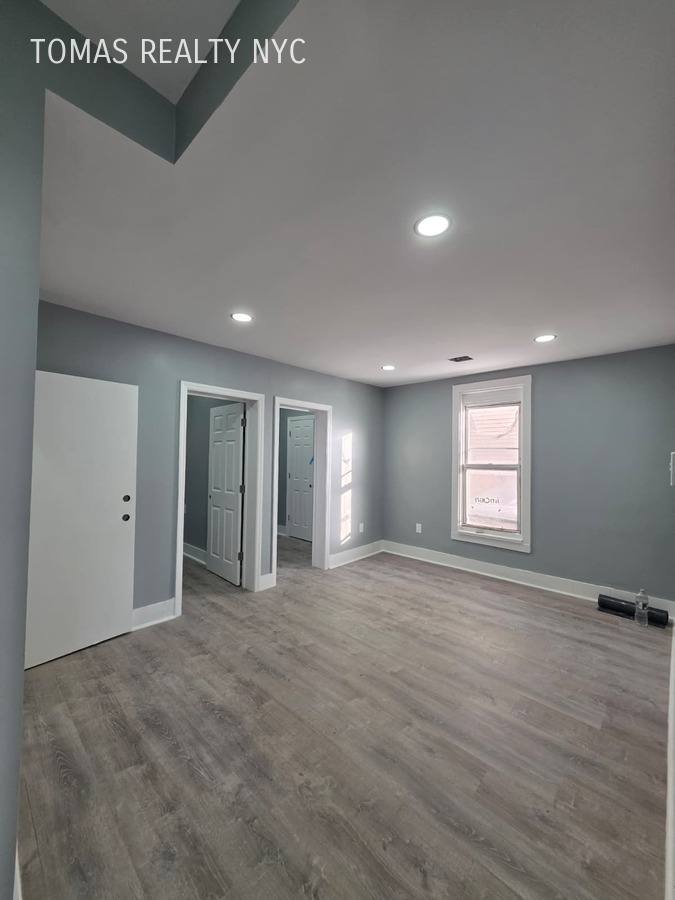 Apartment for rent at 243 Woodworth Ave #3L, Yonkers, NY 10701