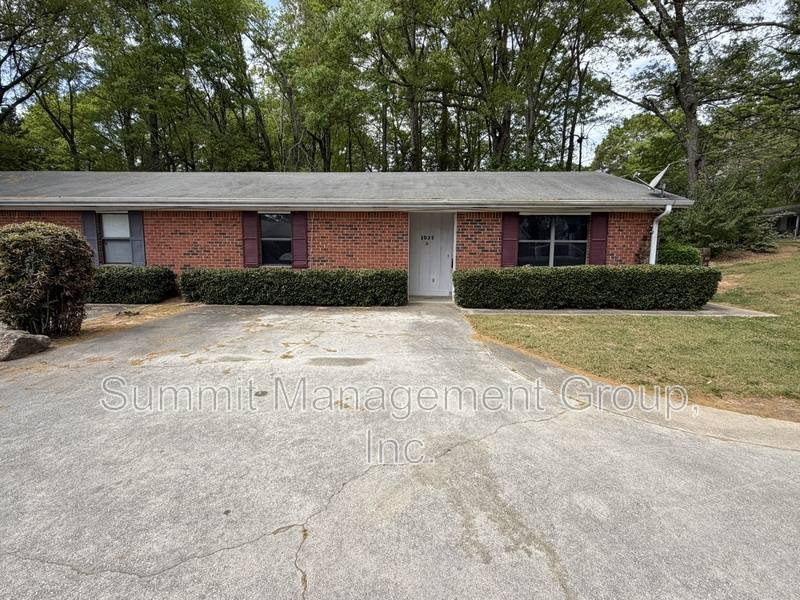 Apartment for rent at 1035 Eastview Rd #A, Conyers, GA 30012