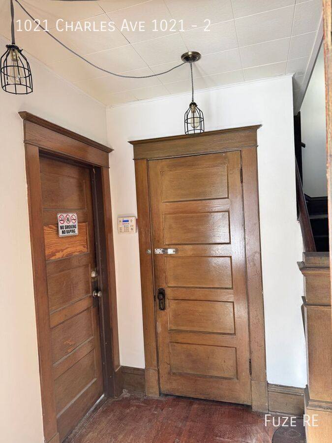 Apartment for rent at 1021 Charles Ave #2, Saint Paul, MN 55104