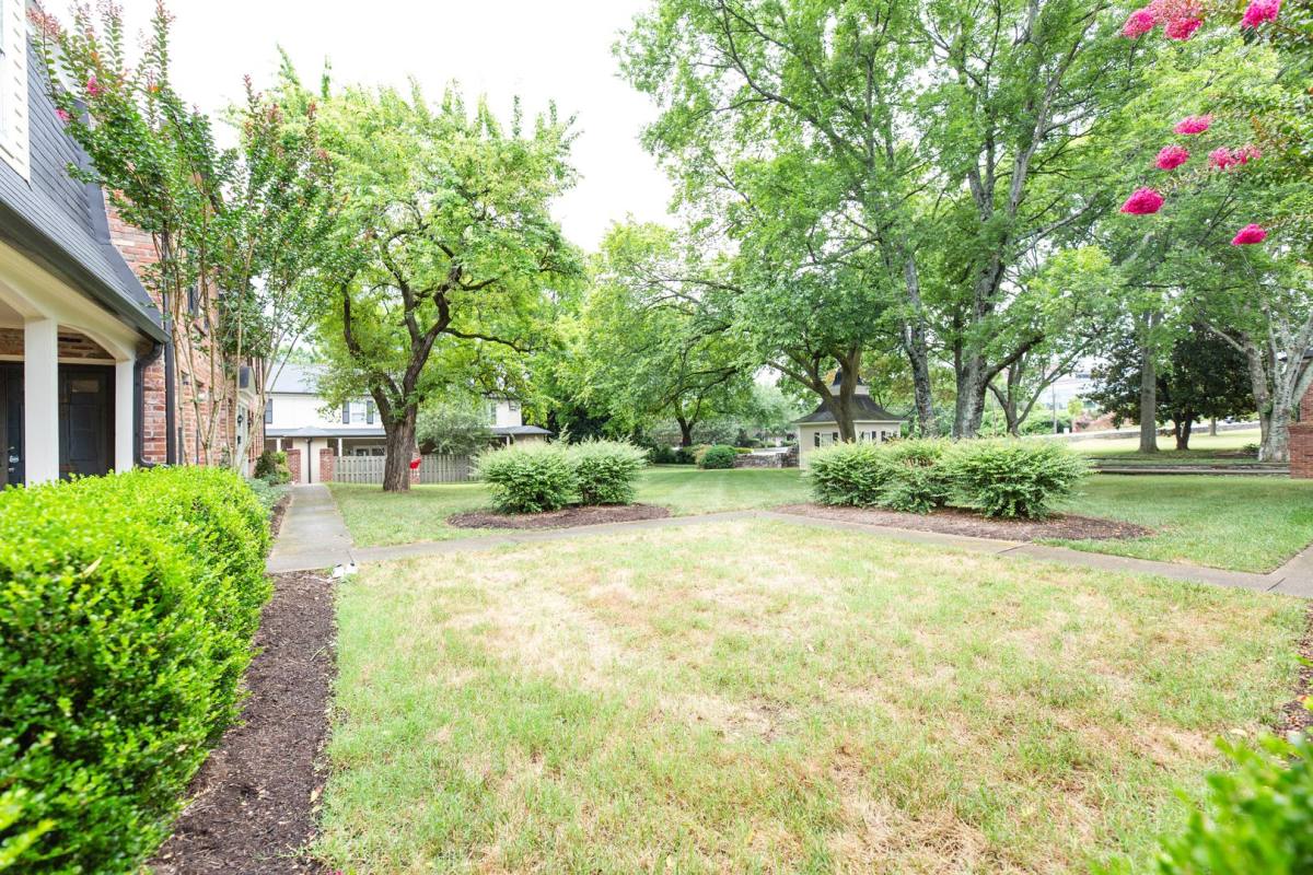 Condo for rent at 5025 Hillsboro Pike #2F, Nashville, TN 37215