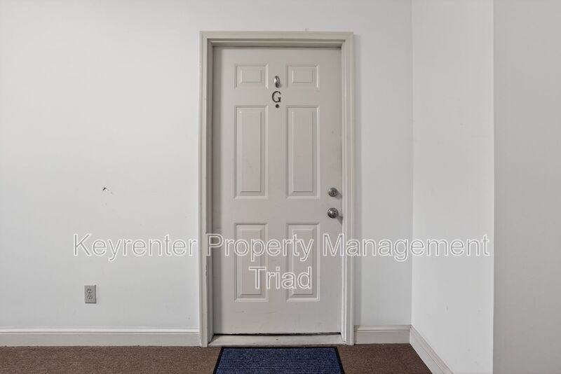 House for rent at 3701 Cotswold Terrace #7G, Greensboro, NC 27410