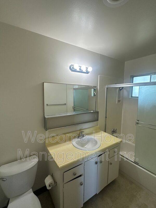 Apartment for rent at 429 Smalley Ave #5, Hayward, CA 94541