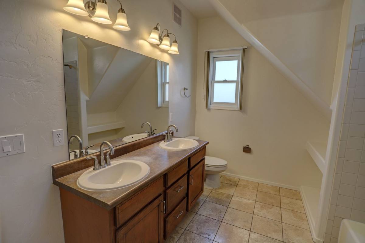Apartment for rent at 2550 E Water St, Tucson, AZ 85716