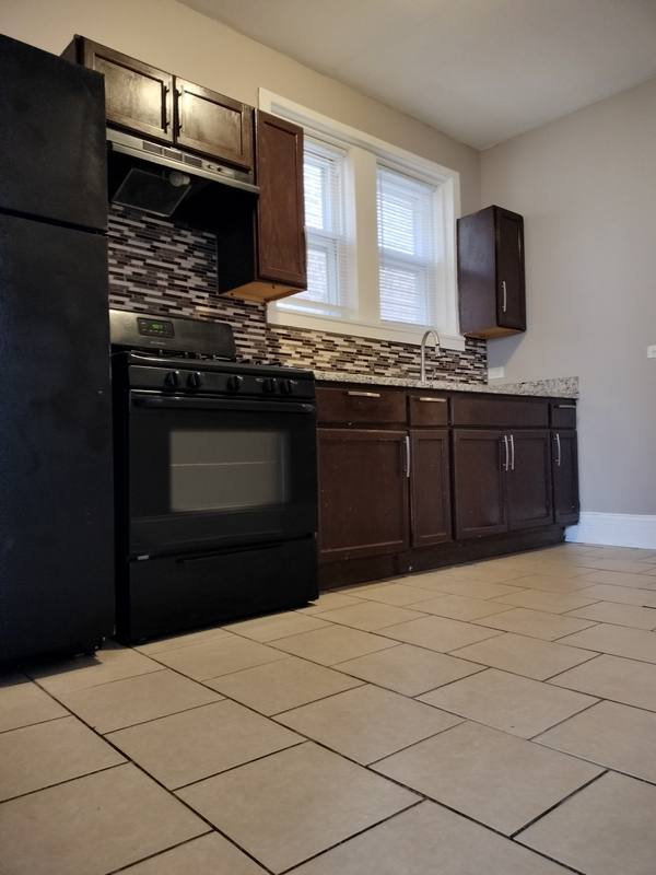 Apartment for rent at 7729 S Essex Ave #2, Chicago, IL 60649