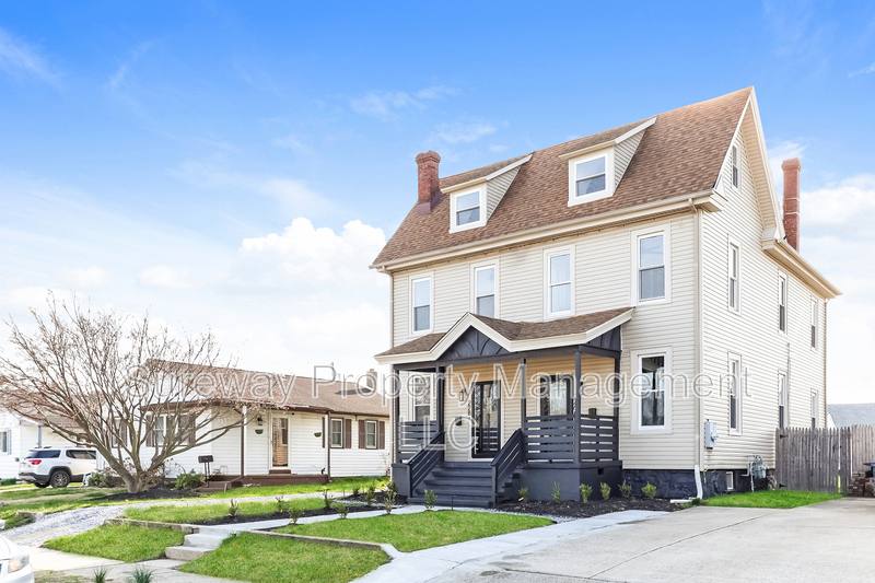 House for rent at 226 Greenwich Ave, Paulsboro, NJ 08066
