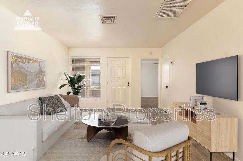 Townhouse for rent at 8131 N 107th Ave #82, Peoria, AZ 85345