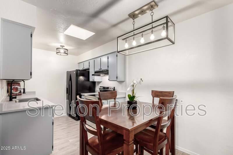 Townhouse for rent at 8131 N 107th Ave #82, Peoria, AZ 85345