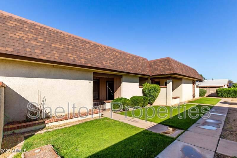 Townhouse for rent at 8131 N 107th Ave #82, Peoria, AZ 85345
