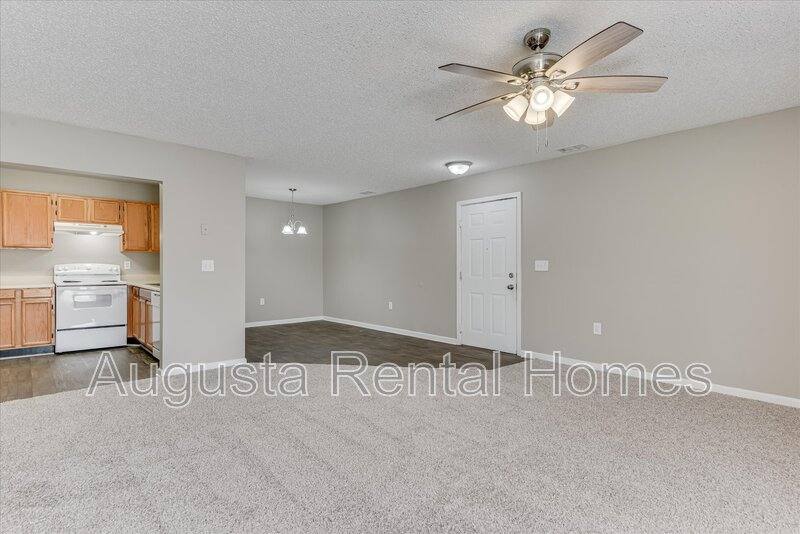 Apartment for rent at 320 Peachtree St #21, Edgefield, SC 29824