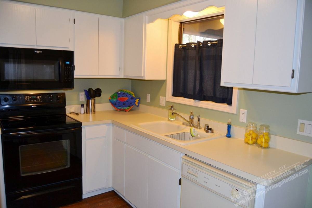 House for rent at 4 Astorga Circle, Hot Springs Village, AR 71909