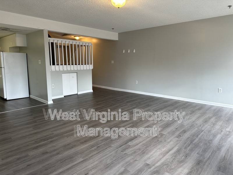 Apartment for rent at 104 N8th St #302, Princeton, WV 24740