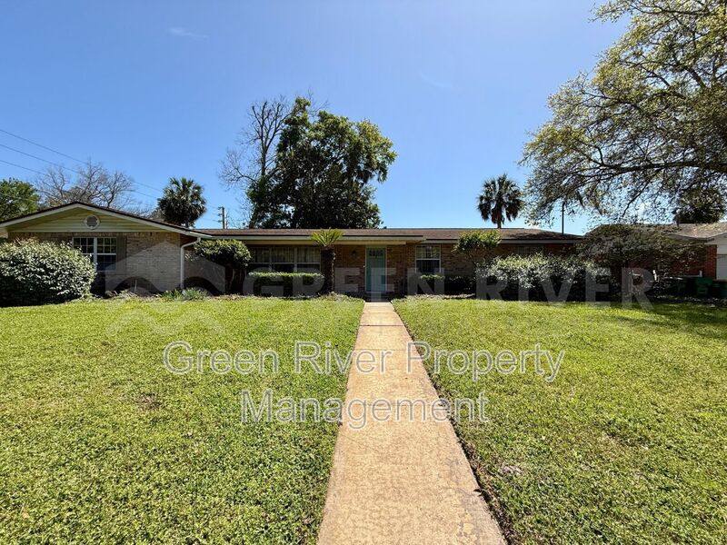 House for rent at 2 Fairway Rd, Jacksonville Beach, FL 32250