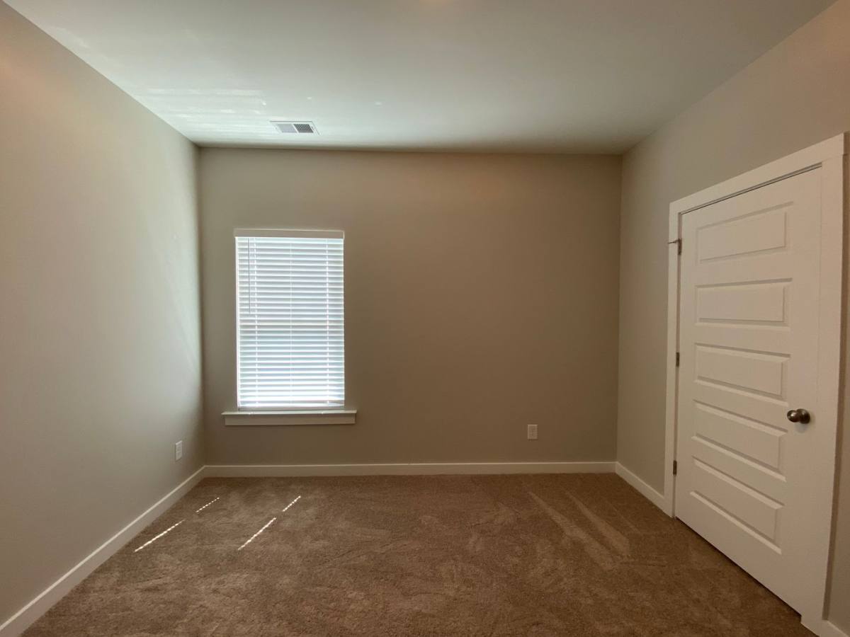 House for rent at 50 County Rd, Thorsby, AL 35171