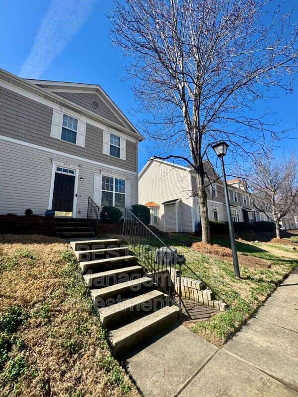 Townhouse for rent at 8130 Kings Creek Dr, Charlotte, NC 28273