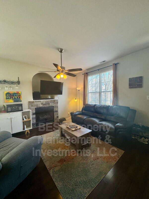 Townhouse for rent at 8130 Kings Creek Dr, Charlotte, NC 28273