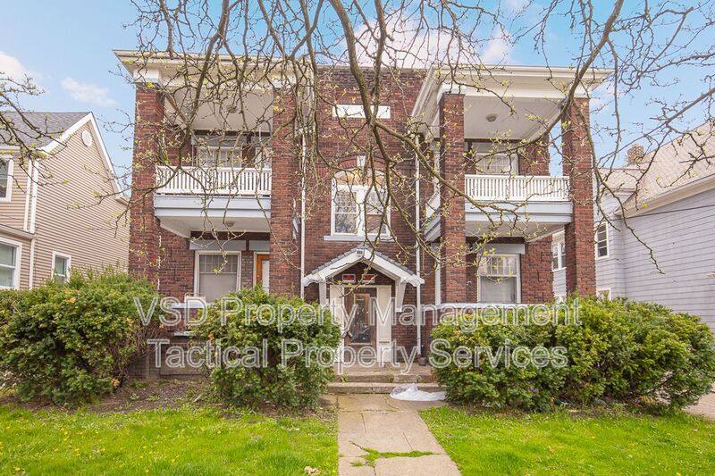 Apartment for rent at 2048 W 98 St #5, Cleveland, OH 44102