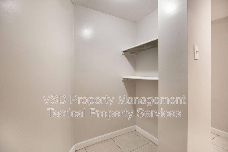 Apartment for rent at 2048 W 98 St #5, Cleveland, OH 44102