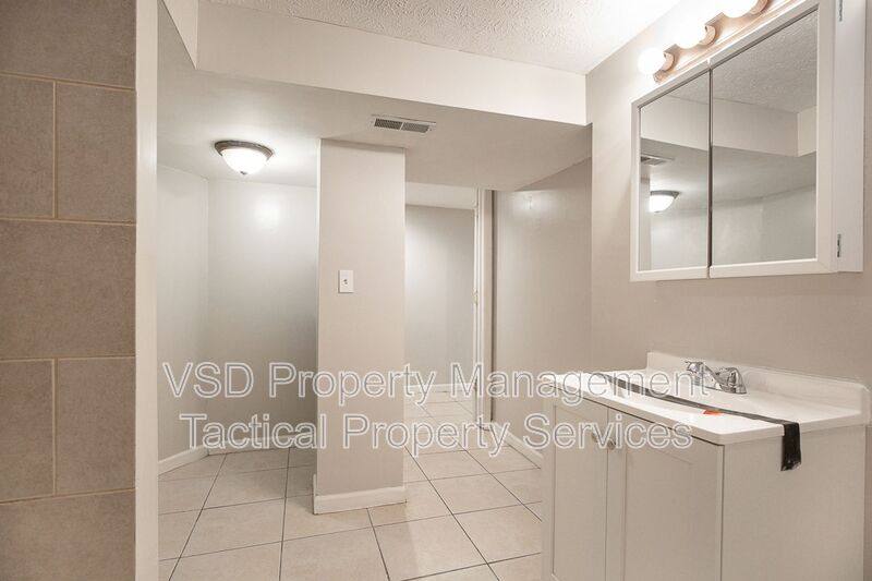 Apartment for rent at 2048 W 98 St #5, Cleveland, OH 44102
