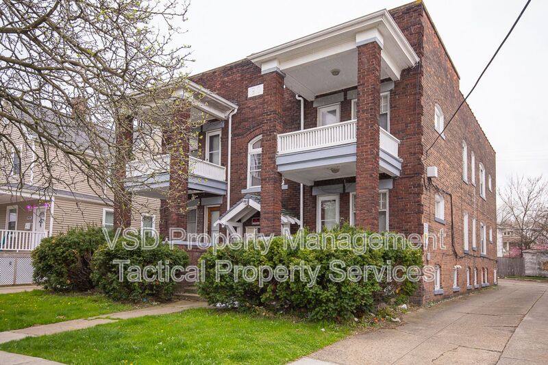 Apartment for rent at 2048 W 98 St #5, Cleveland, OH 44102
