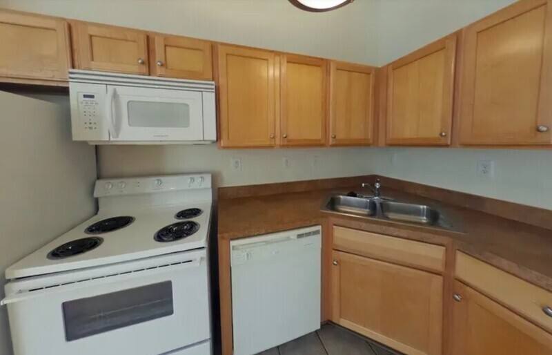 Apartment for rent at 824 W Broad St #2B, Richmond, VA 23220