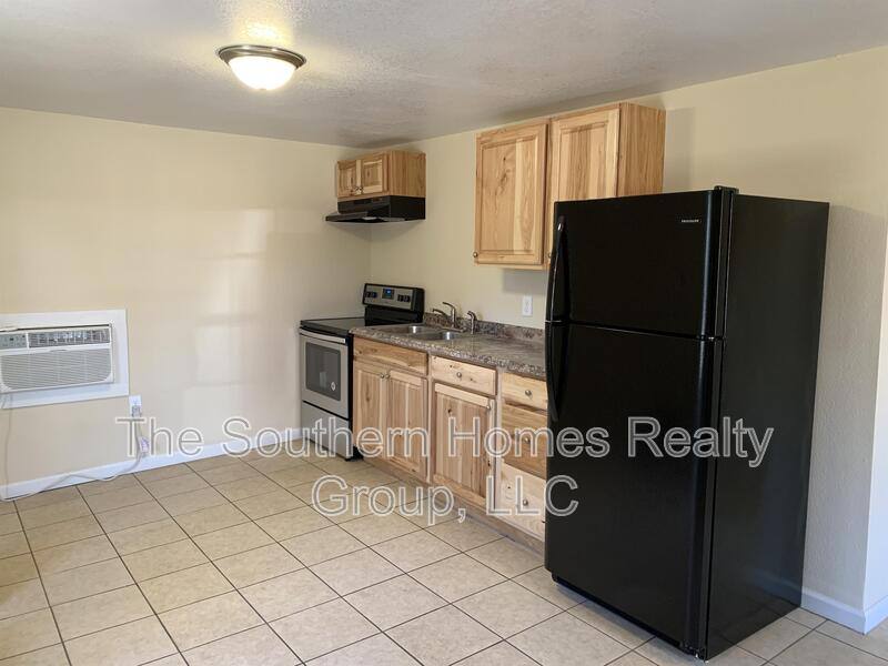 Apartment for rent at 201 Main St, Niota, TN 37826