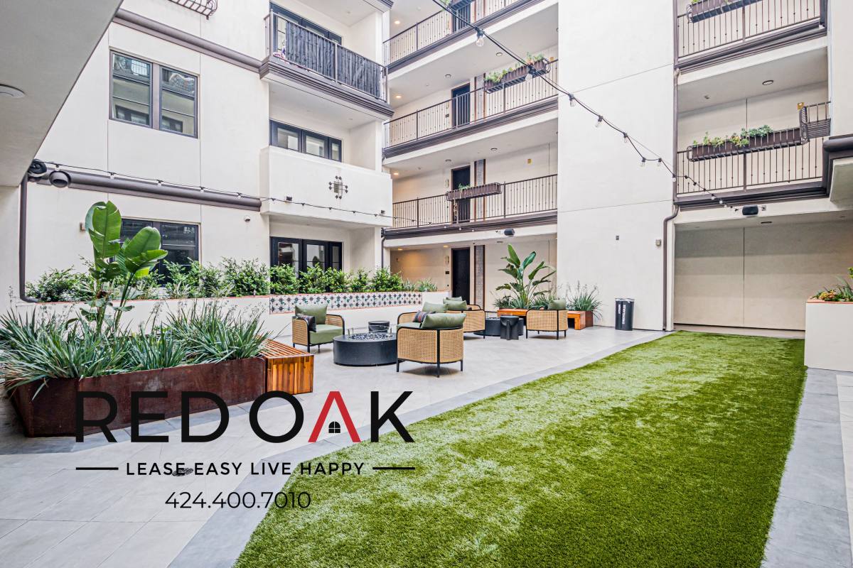 Condo for rent at 1333 S Orange Grove Ave #105, Los Angeles, CA 90019