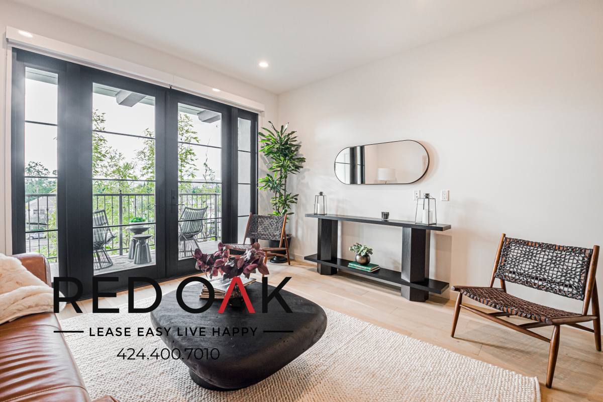 Condo for rent at 1333 S Orange Grove Ave #413, Los Angeles, CA 90019