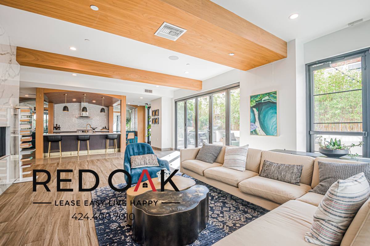 Condo for rent at 1333 S Orange Grove Ave #413, Los Angeles, CA 90019