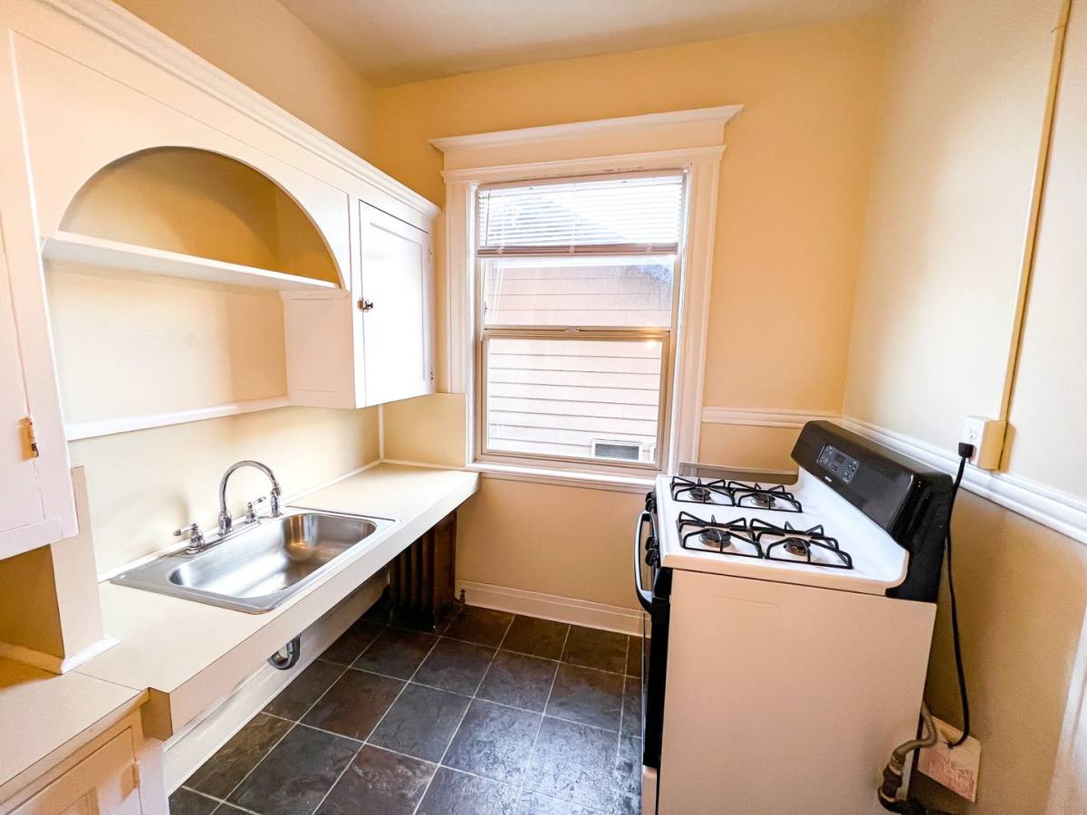 Apartment for rent at 1615 15th Ave, Seattle, WA 98122