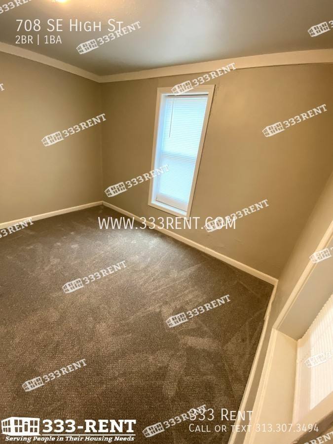 House for rent at 708 SE High St, Greenwood, MO 64034