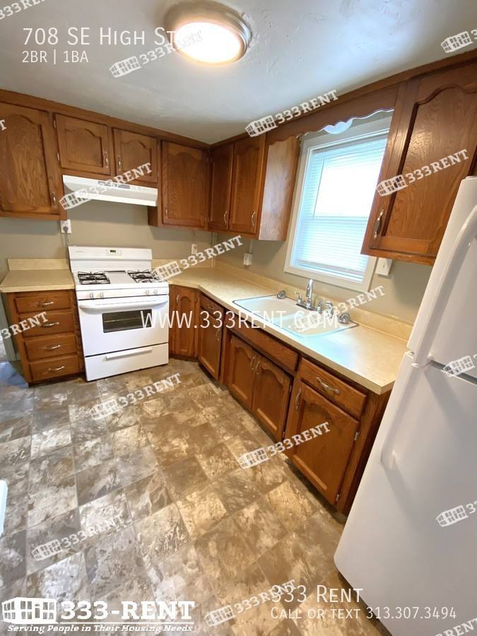 House for rent at 708 SE High St, Greenwood, MO 64034