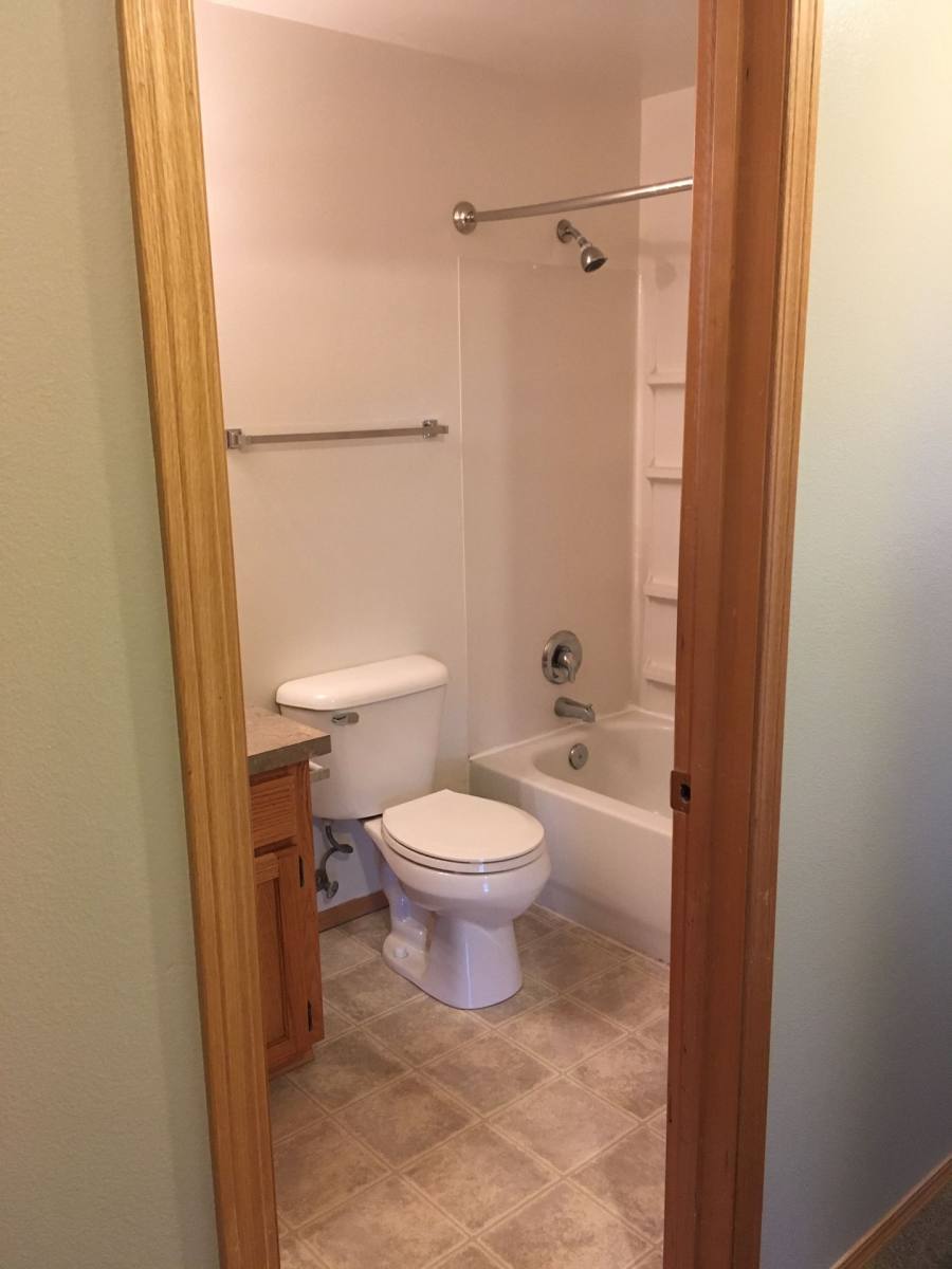 Apartment for rent at 209 E 14th Ave, Ellensburg, WA 98926