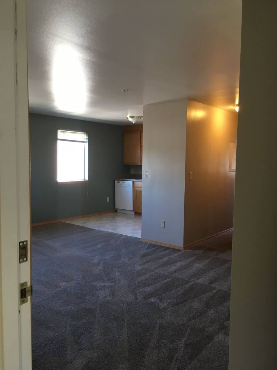 Apartment for rent at 209 E 14th Ave, Ellensburg, WA 98926