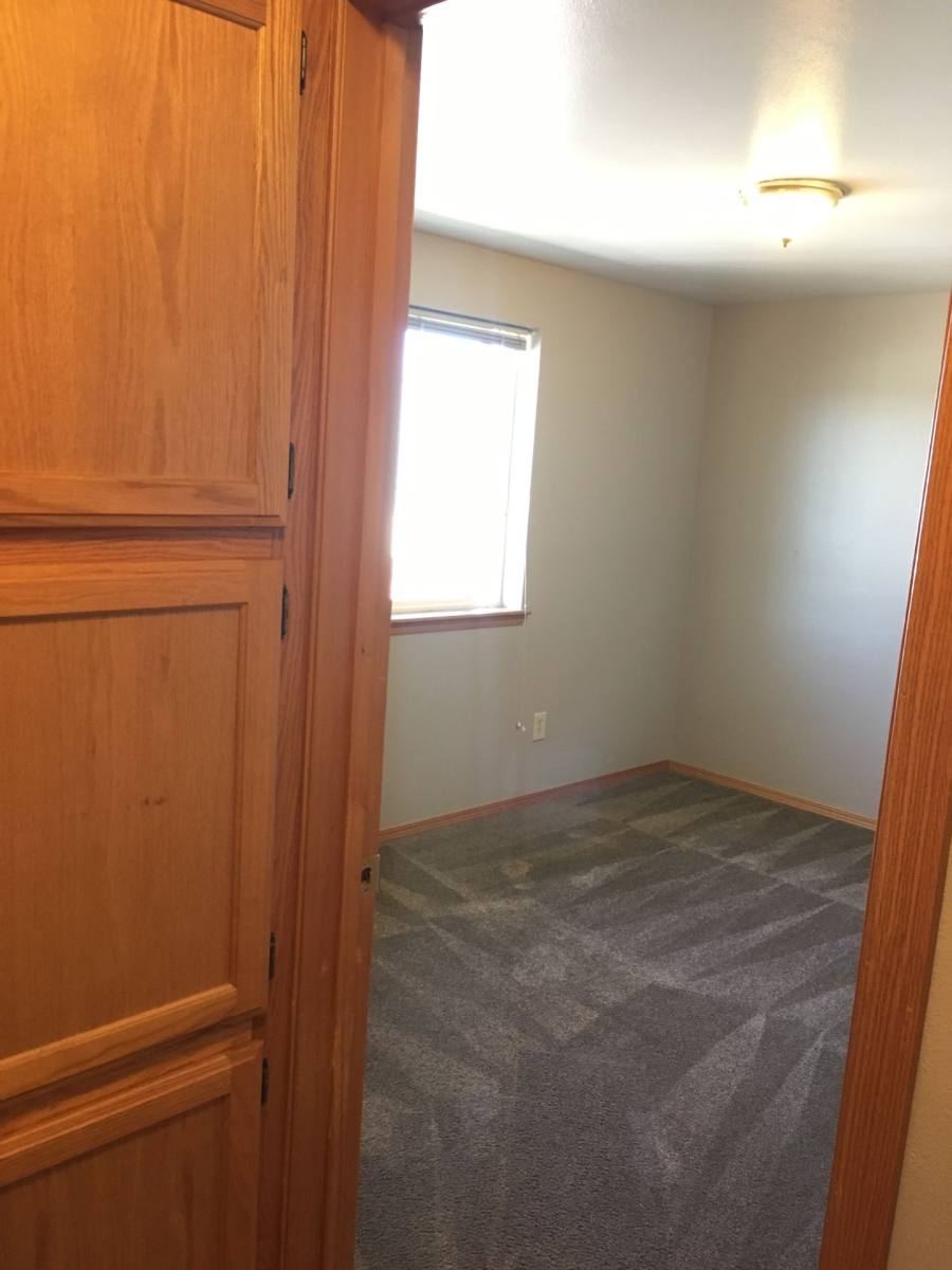 Apartment for rent at 209 E 14th Ave, Ellensburg, WA 98926