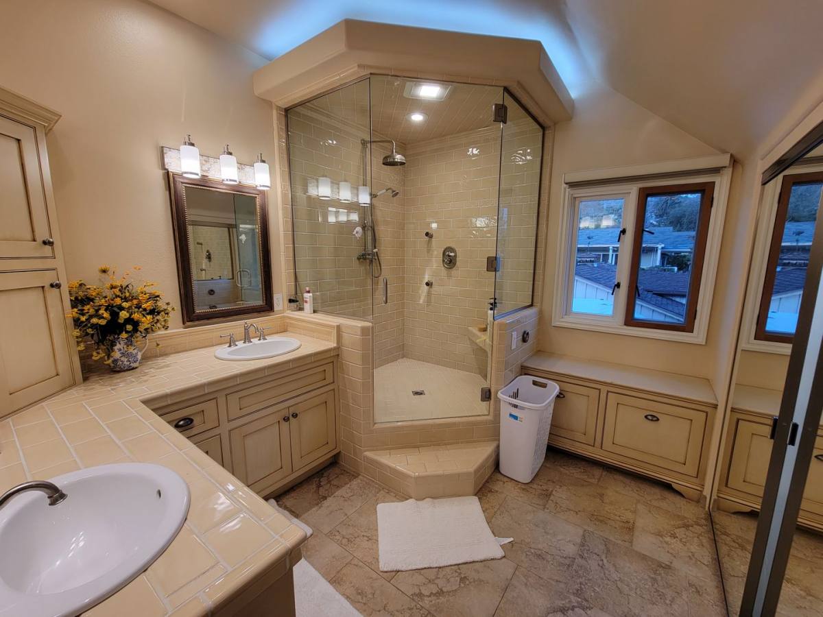 House for rent at 360 Aster St, Laguna Beach, CA 92651